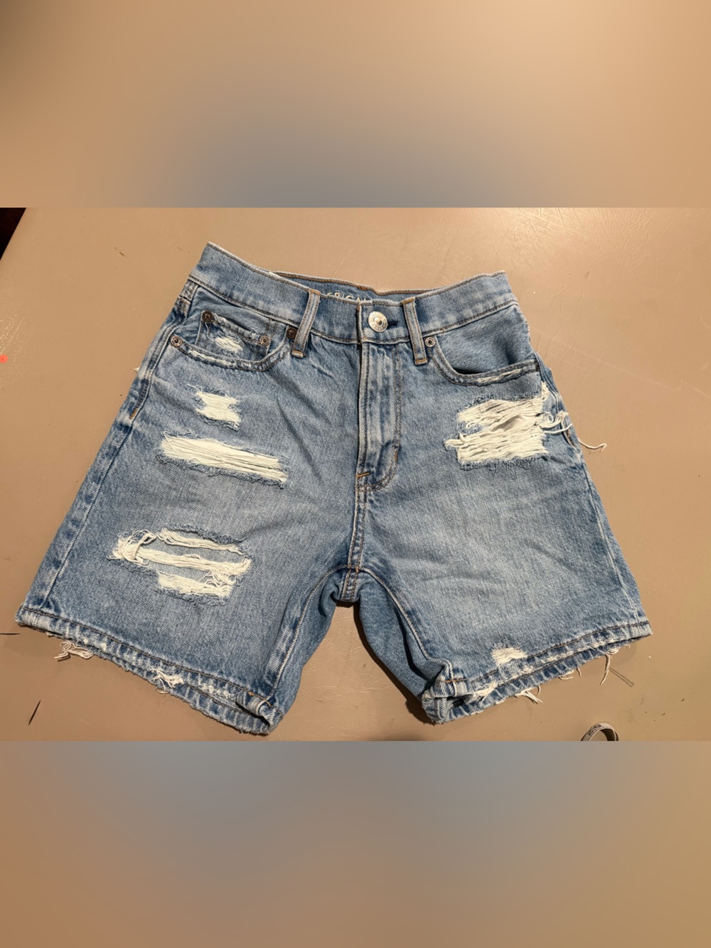 American Eagle 90’s Boyfriend short Size 000
